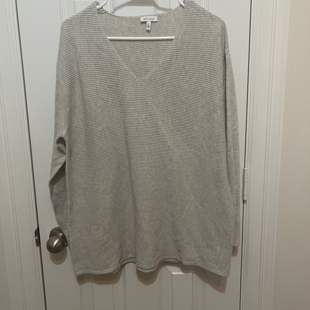 Ella Moss Light Gray Knit Top